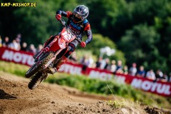 Tensfeld , 140724 , ADAC MX Masters

Im Bild: Maximilian Nagl ( Deutschland / Honda / KMP Honda Racing powered by Krettek ) beim ADAC MX Masters

Foto: Steve Bauerschmidt