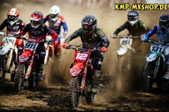 Vellahn , 260524 , ADAC MX Masters

Im Bild: Start beim ADAC MX Masters mit Jakub Teresak ( Tschechien / Husqvarna / Enduro Koch Racing ), Jordi Tixier ( Frankreich / Honda / KMP Honda Racing powered by Krettek ), Maximilian Nagl ( Deutschland / Honda / KMP Honda Racing powered by Krettek ) und Jens Getteman ( Belgien / Husqvarna / AMX Racing )

Foto: Steve Bauerschmidt